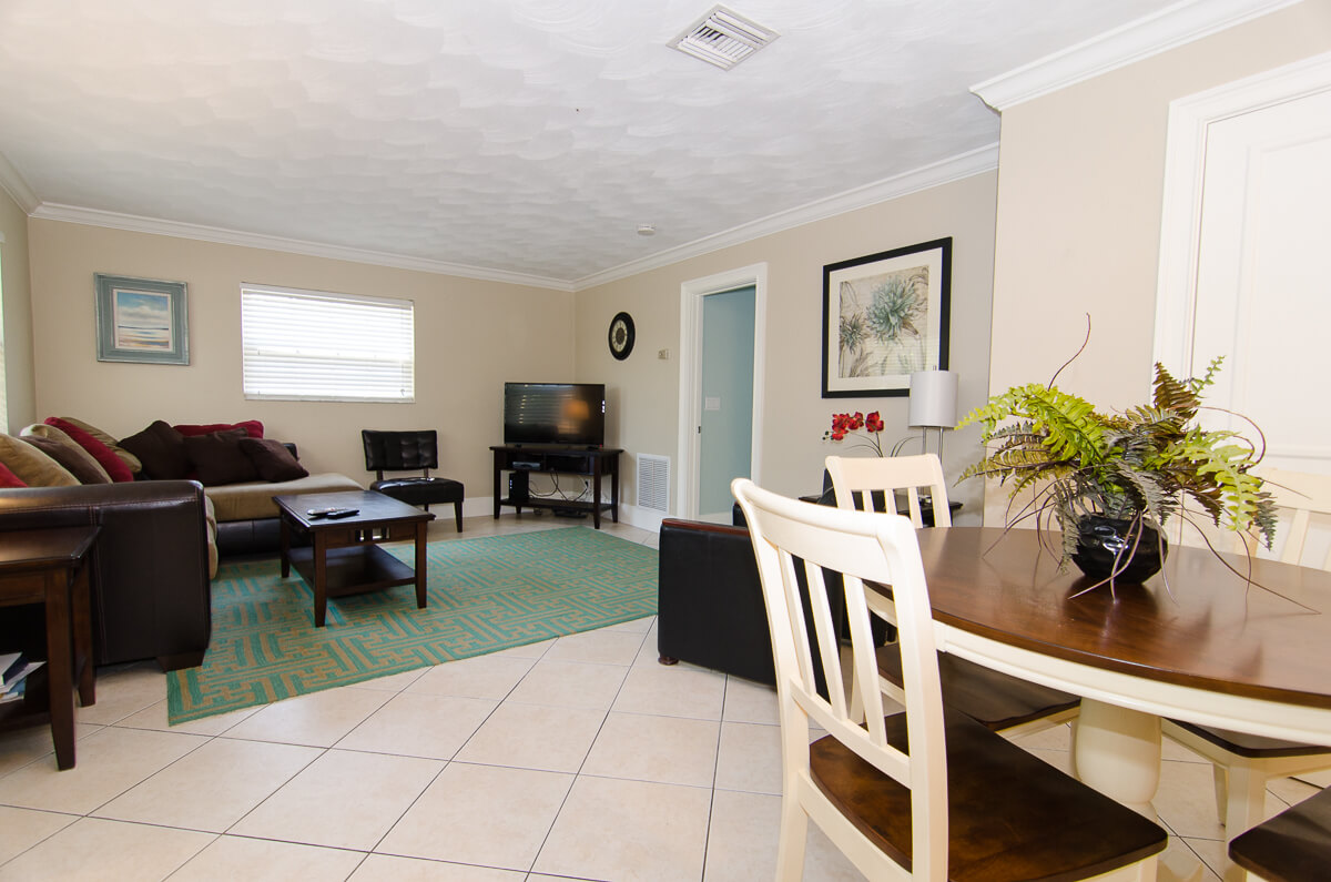 living room at our florida opiate detox center